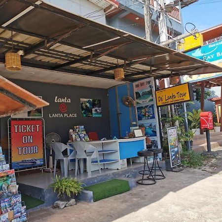 De​ Lanta place Ko Lanta Buitenkant foto