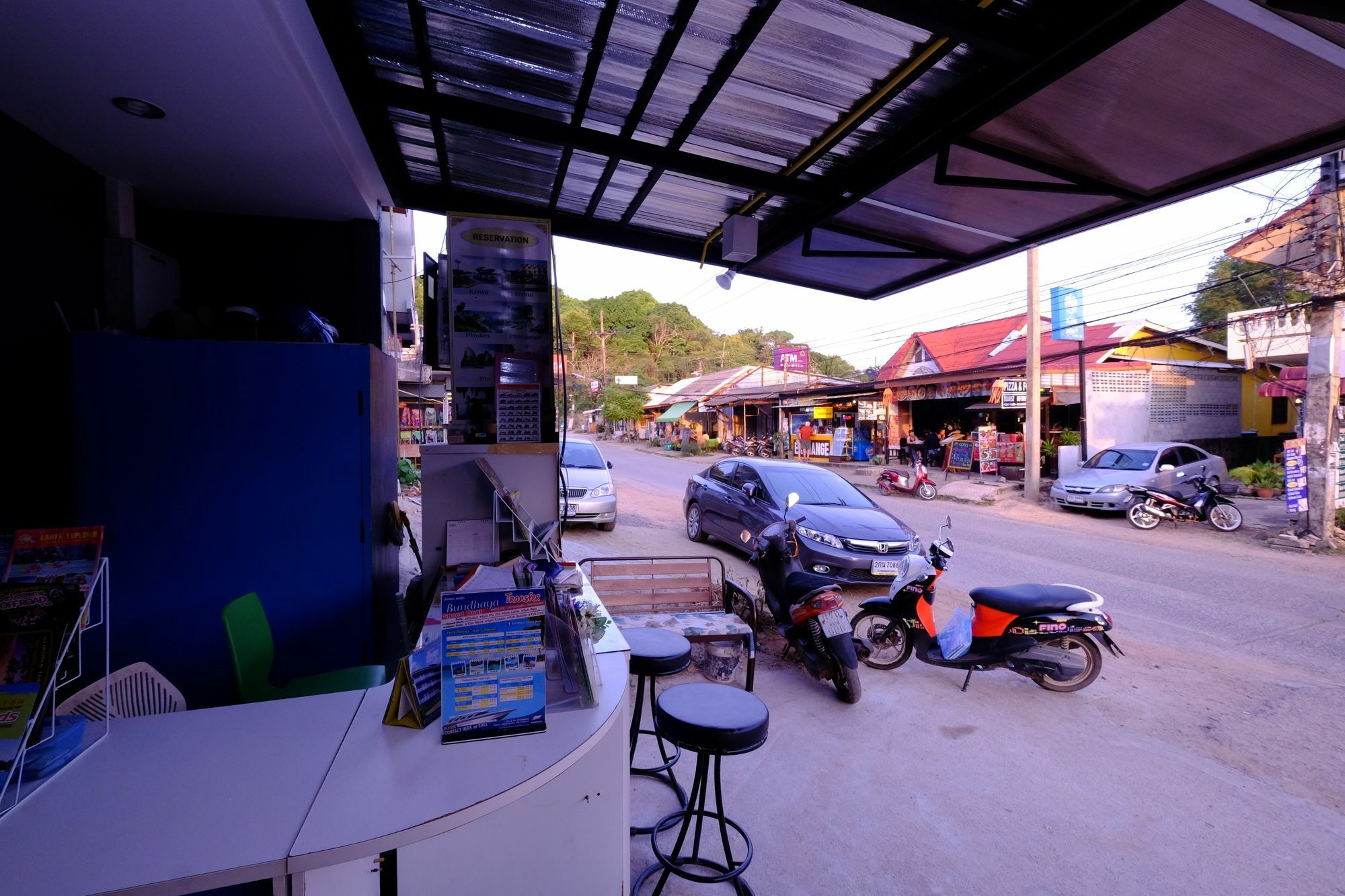 De​ Lanta place Ko Lanta Buitenkant foto